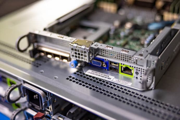 Miniatura: Análisis del producto - Supermicro BigTwin Intel Xeon Ice Lake Edition 2U4N Hands-on