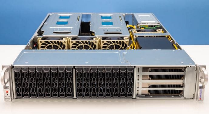 Vignette : Revue de produit - Serveur Supermicro ARS-210M-NR 16x NVIDIA GPU 128 Core Arm avec Ampere Altra